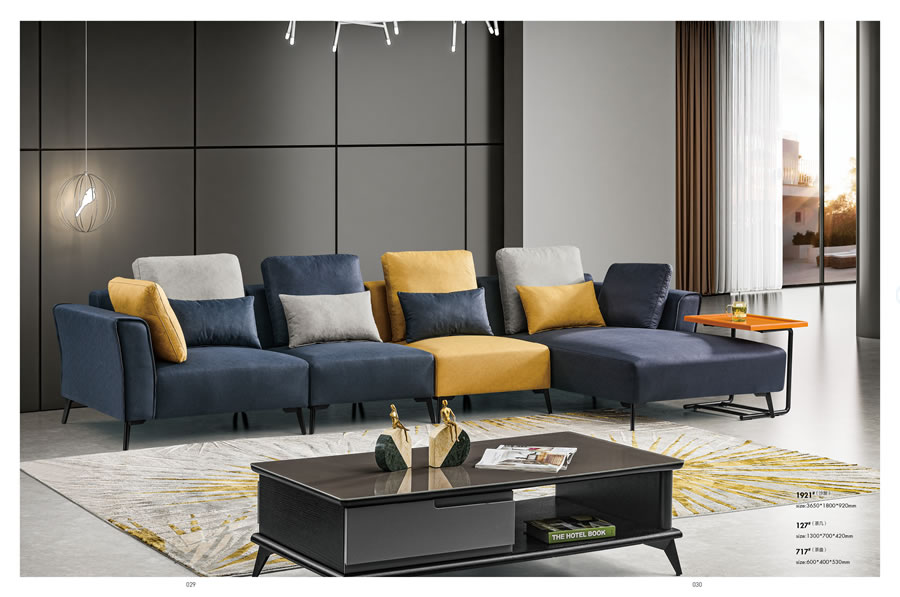 客廳五金(jīn)家(jiā)具—極簡的(de)方式有(yǒu)很(hěn)多(duō)